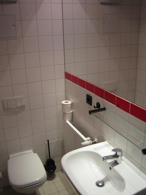Habitación Doble con baño - 2 camas